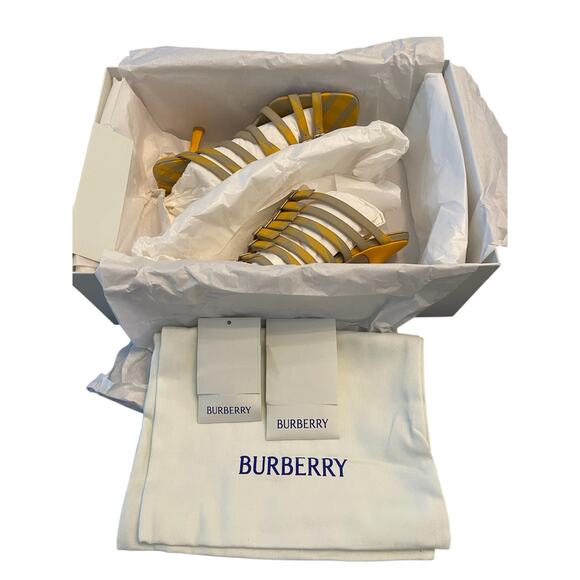 Burberry 76MM Step Check Cotton Heeled Strappy Sandals Buckled Square Toe Sz38.5